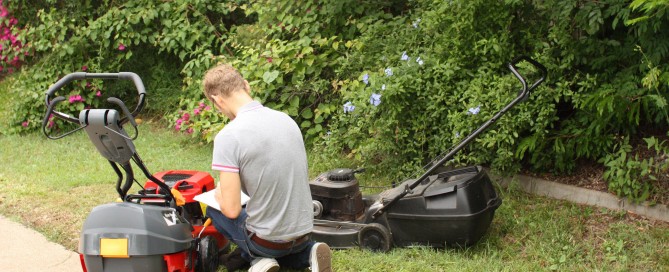 Rover_Mowers-The_Challenger-Background_Hero-1